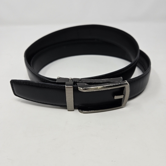 COMFORT CLICKS ADJUSTABLE RACHET STYLE BLACK BELT SILVER BUCKLE MENSWEAR MEN OS - Picture 2 of 16